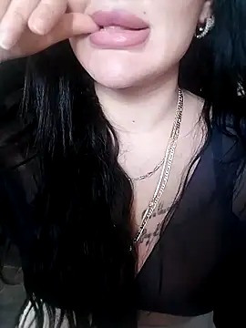 wildbeautiful online show from February 2026 10:43:01 AM