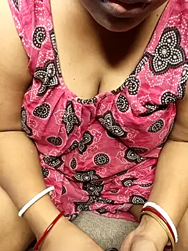 R Queen online show from May 2026 06:53:01 AM