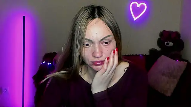 Snapshot of BlondMikey22 chatting on April 2026 05:27:01 PM BlondMikey22 online show from April 2026 05:27:01 PM