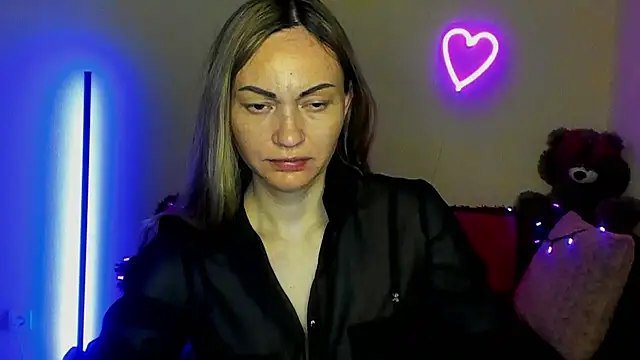 Snapshot of BlondMikey22 chatting on May 2026 11:25:01 AM BlondMikey22 online show from May 2026 11:25:01 AM