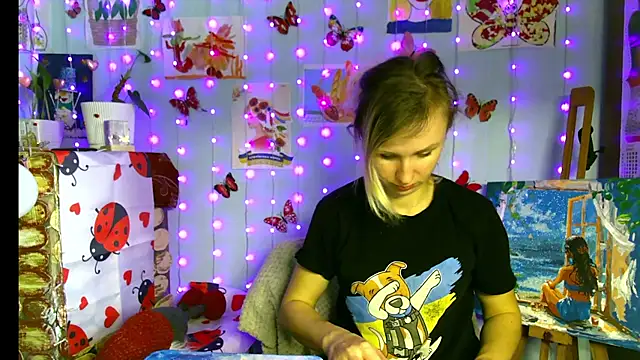 Snapshot of HarleyWidLife chatting on March 2026 03:15:01 PM HarleyWidLife online show from March 2026 03:15:01 PM