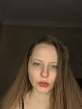 Lily Marin online show from February 2026 06:01:01 PM