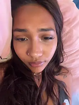 lyla luv online show from March 2026 04:51:02 AM