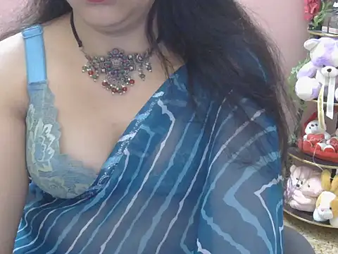 Cute Sheetal online show from February 2026 01:40:02 PM