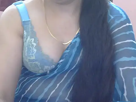 Cute Sheetal online show from May 2026 12:43:02 PM