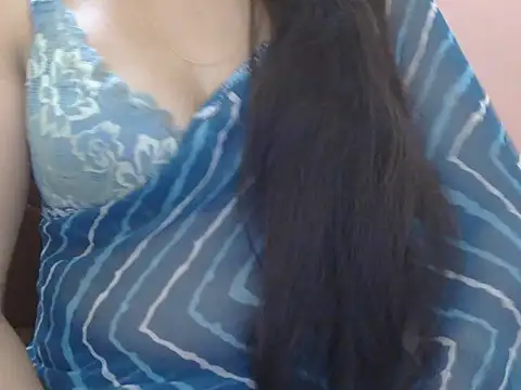 Cute Sheetal online show from May 2026 01:08:02 PM