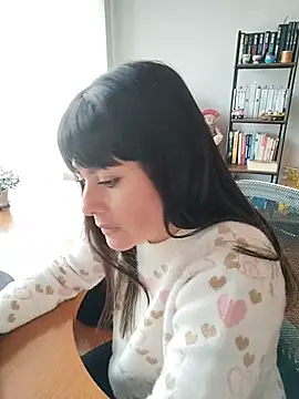 Snapshot of Lyonette_reading1 chatting on February 2026 02:35:01 PM Lyonette reading1 online show from February 2026 02:35:01 PM