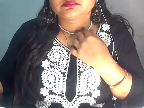 Saniya K2 online show from March 2026 06:03:01 PM