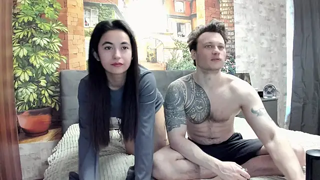  littleangie  online show from April 2026 03:44:01 AM
