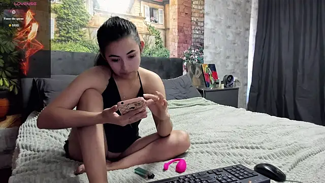  littleangie  online show from June 2026 04:50:02 AM