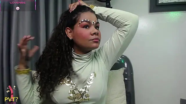 Snapshot of yaazhinii chatting on March 2026 11:46:02 AM yaazhinii online show from March 2026 11:46:02 AM