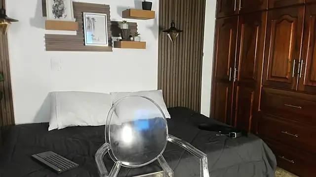 acxel prescot online show from April 2026 01:42:02 AM