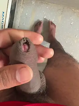 Snapshot of mr__thick chatting on February 2026 04:06:01 AM mr thick online show from February 2026 04:06:01 AM