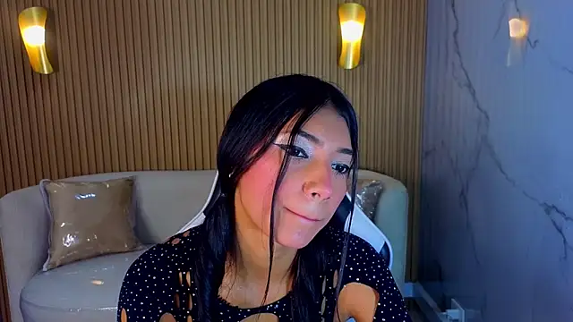 Perla Moon Tx online show from March 2026 12:23:01 PM