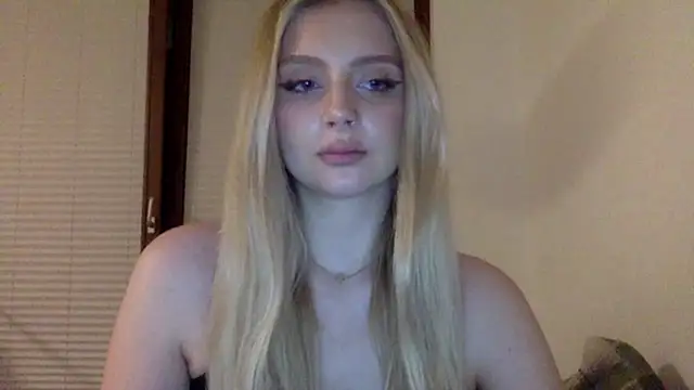 MayaWetDream online show from May 2026 08:17:02 PM