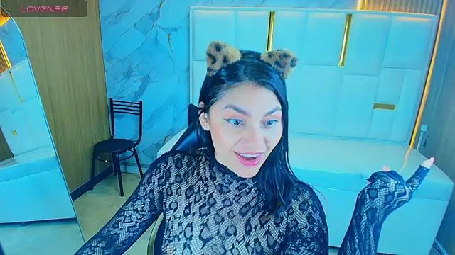 rox luxury tf online show from May 2026 01:38:02 PM