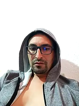 aaron latin69 online show from February 2026 09:20:02 PM