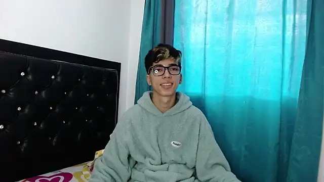 gabriel x18 online show from March 2026 09:22:02 PM