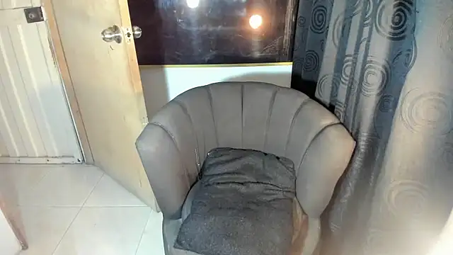 Jesshot bigcock20cm online show from June 2026 08:05:02 AM