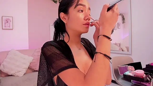 Mila jenner online show from March 2026 12:54:01 PM