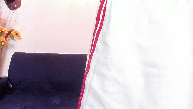 Snapshot of DalilaQueen_blowjob1 chatting on June 2026 09:42:01 PM DalilaQueen blowjob1 online show from June 2026 09:42:01 PM