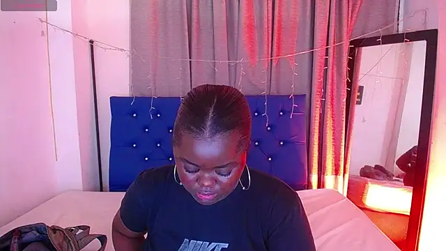 Snapshot of neighbor-ebony chatting on July 2026 03:31:02 AM neighbor-ebony online show from July 2026 03:31:02 AM