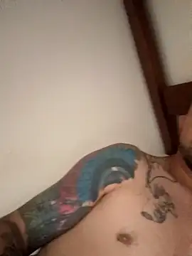 Snapshot of Branquinho-k chatting on March 2026 02:38:02 AM Branquinho-k online show from March 2026 02:38:02 AM