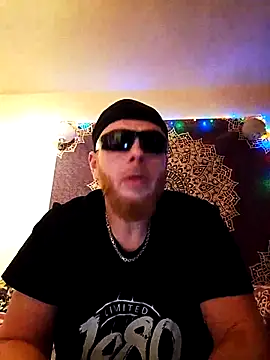 Snapshot of Stossfest43 chatting on March 2026 08:04:01 PM Stossfest43 online show from March 2026 08:04:01 PM