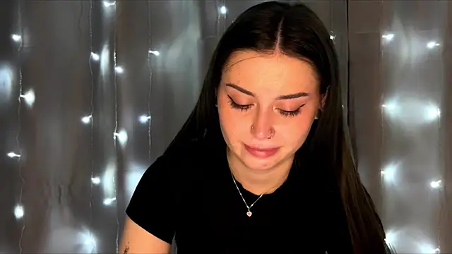 Snapshot of bellarison chatting on March 2026 07:42:02 PM bellarison online show from March 2026 07:42:02 PM