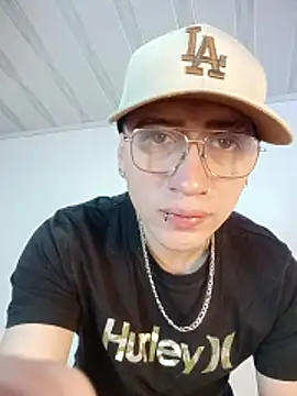 Emmanuel Lust online show from February 2026 12:01:02 PM