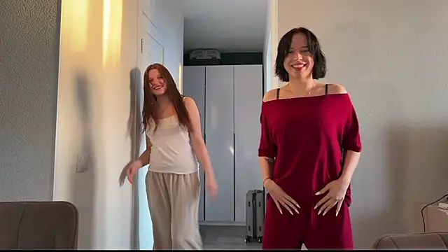 lunamuna  online show from February 2026 01:49:02 PM