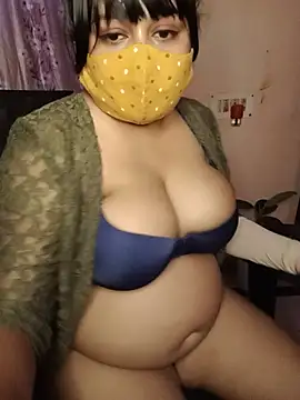 Lovely-Lina7 online show from May 2026 06:56:02 PM