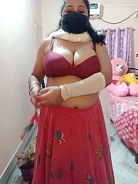 Lovely-Lina7 online show from June 2026 09:21:02 PM