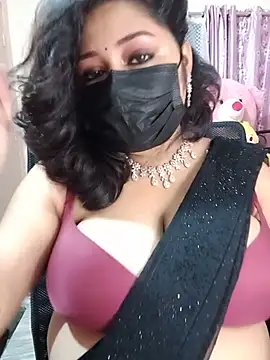 Lovely-Lina7 online show from June 2026 10:46:02 PM