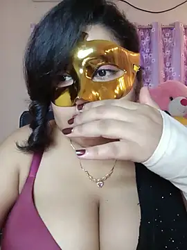 Lovely-Lina7 online show from June 2026 07:56:01 PM