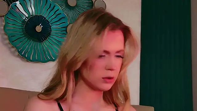 Snapshot of Beckie_White chatting on April 2026 08:39:01 PM Beckie White online show from April 2026 08:39:01 PM