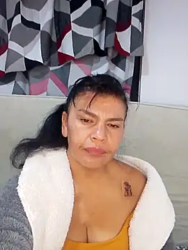 Snapshot of jennifer_0717 chatting on April 2026 03:51:01 AM jennifer 0717 online show from April 2026 03:51:01 AM