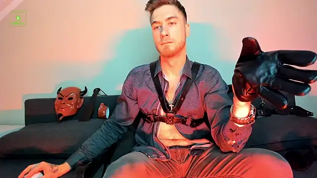 Snapshot of Harvey_Wiliams chatting on April 2026 05:16:01 AM Harvey Wiliams online show from April 2026 05:16:01 AM