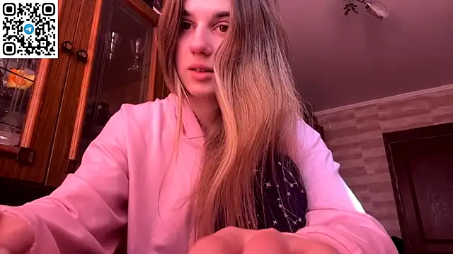 Snapshot of LovelySilk_63 chatting on March 2026 09:05:01 AM LovelySilk 63 online show from March 2026 09:05:01 AM