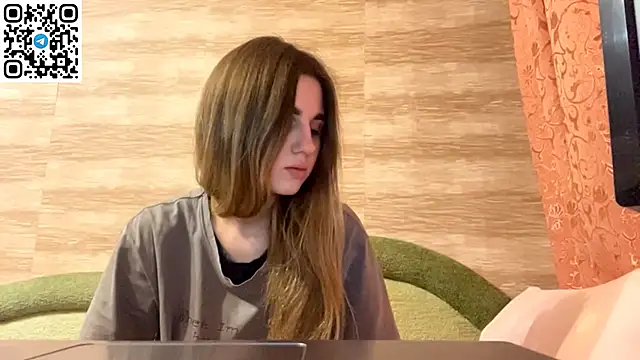 Snapshot of LovelySilk_63 chatting on March 2026 08:39:01 PM LovelySilk 63 online show from March 2026 08:39:01 PM