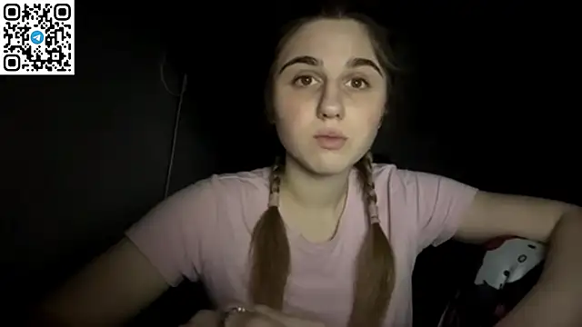 Snapshot of LovelySilk_63 chatting on March 2026 08:25:01 PM LovelySilk 63 online show from March 2026 08:25:01 PM