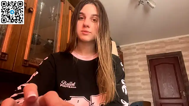 Snapshot of LovelySilk_63 chatting on March 2026 01:16:02 PM LovelySilk 63 online show from March 2026 01:16:02 PM