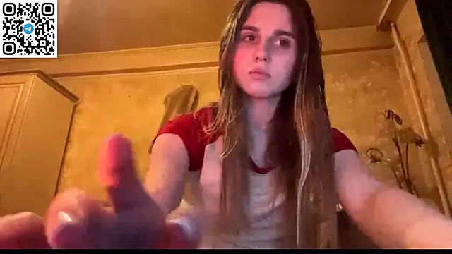 Snapshot of LovelySilk_63 chatting on April 2026 06:28:01 PM LovelySilk 63 online show from April 2026 06:28:01 PM