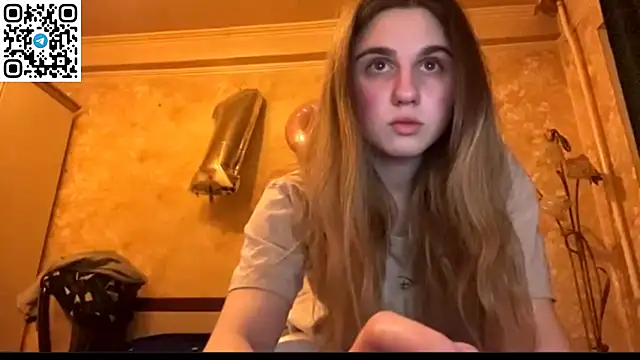 Snapshot of LovelySilk_63 chatting on April 2026 06:38:01 PM LovelySilk 63 online show from April 2026 06:38:01 PM