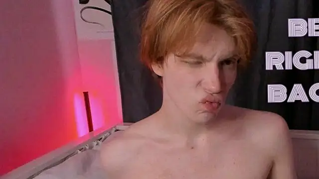 Snapshot of CalmFever chatting on April 2026 09:09:02 PM CalmFever online show from April 2026 09:09:02 PM