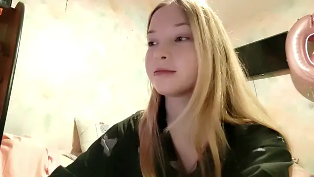 Snapshot of TiaBIanks chatting on March 2026 06:09:02 AM TiaBIanks online show from March 2026 06:09:02 AM