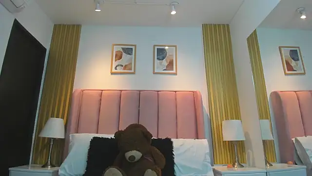 Shopia Bella online show from February 2026 09:07:01 PM