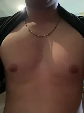 Hotboyas2001 online show from February 2026 05:17:02 PM