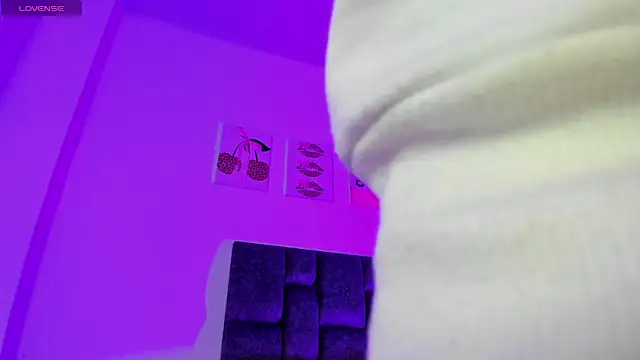 Madison Rosee online show from May 2026 12:39:01 AM
