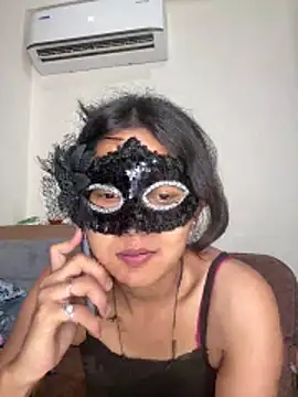 raavigirl online show from April 2026 09:17:01 PM
